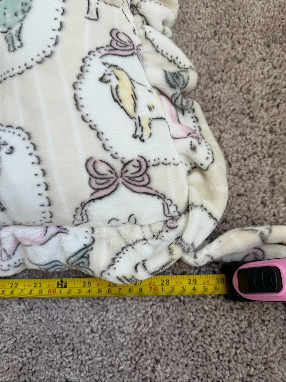 plush pet lounger